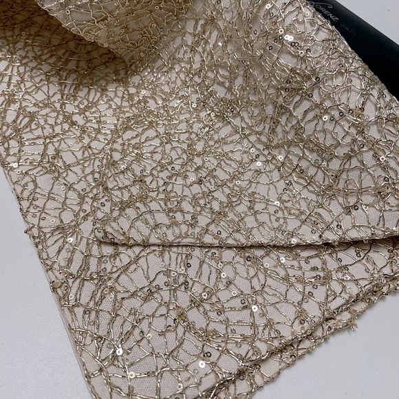 Gold placemats set - Picture 2 of 9